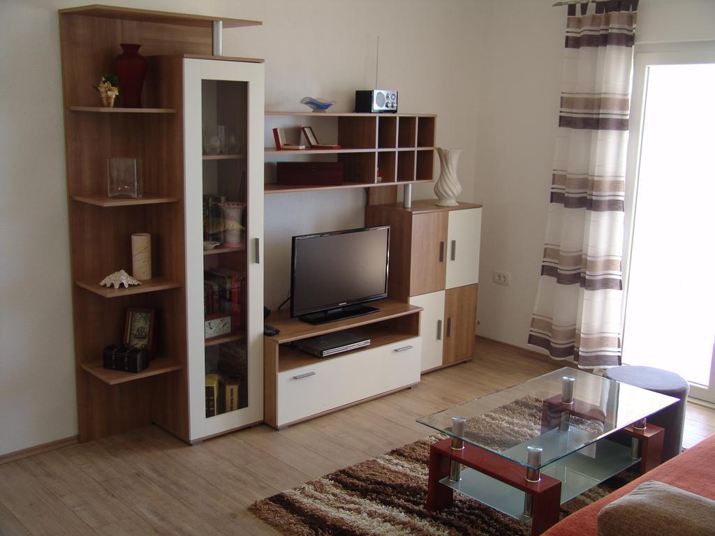 Apartment Davor Gradac  Room photo